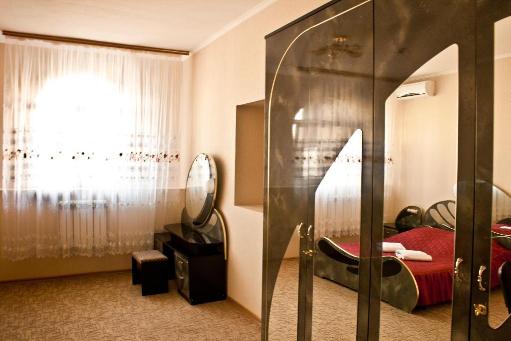 Delta Hotell Kiev Rom bilde